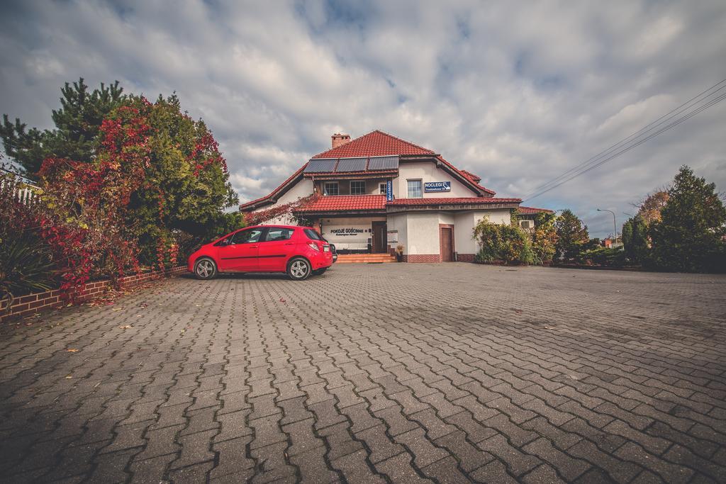 Pokoje Goscinne Truskawkowa 1A Zielona Góra Exterior foto